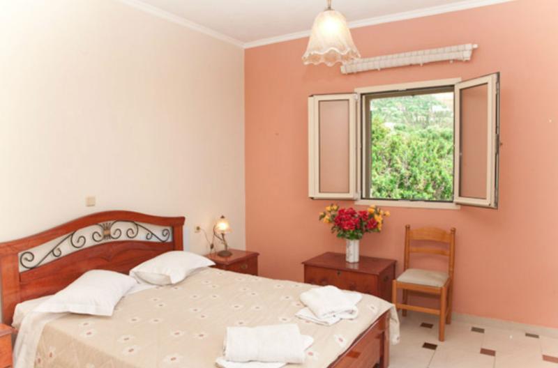 Liocharis Apartments ลูร์ดฮาตา ภายนอก รูปภาพ